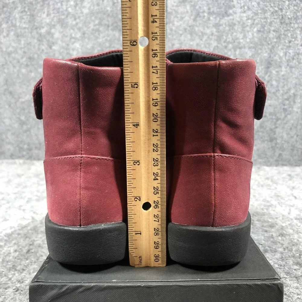 Clarks Cloudsteppers Ankle Boots Womens 8 M Red Leather Side Zip Comfort Booties